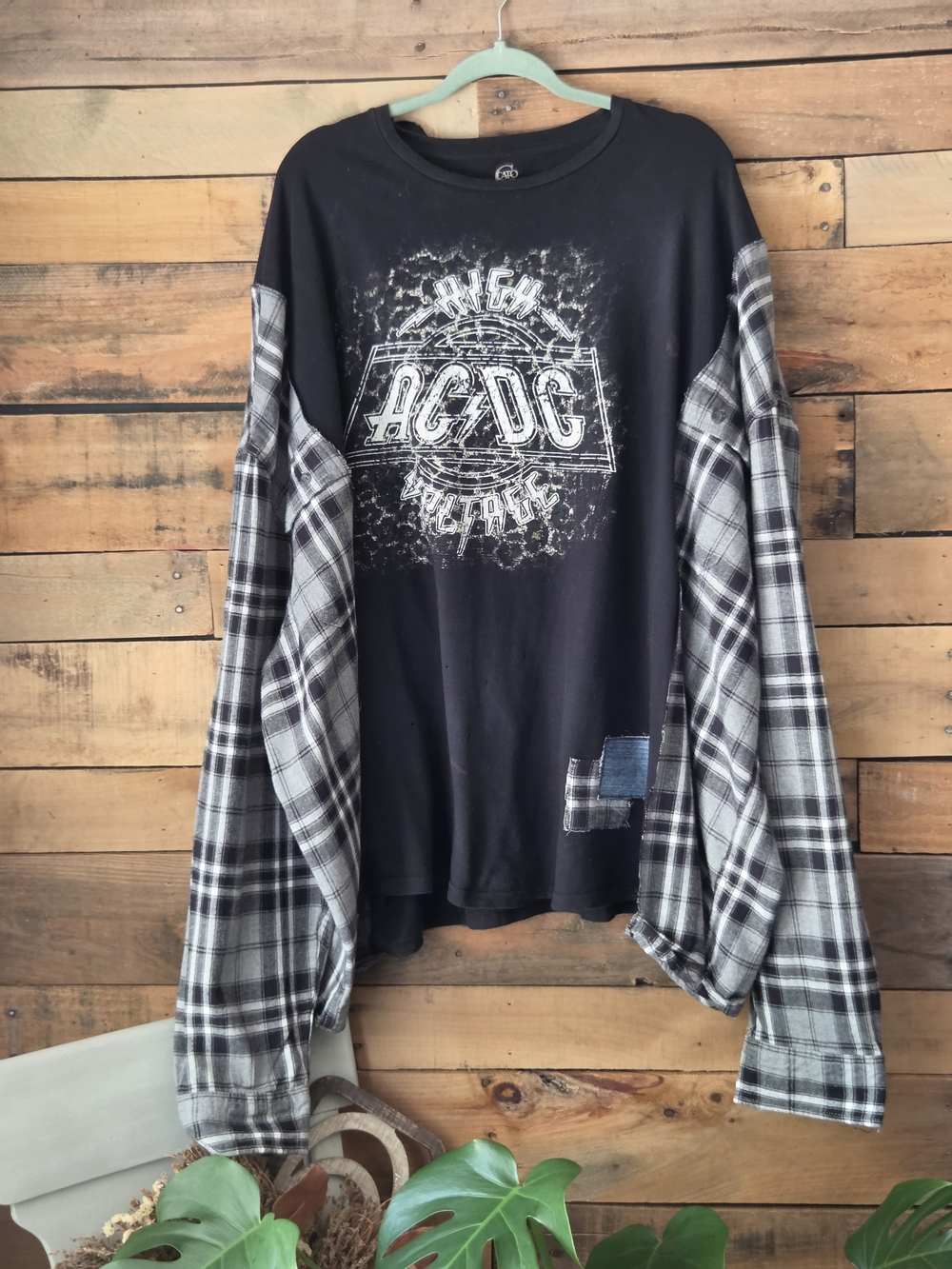 Upcycled AC/DC Black Graphic Flannel-Sleeve Men's Shirt